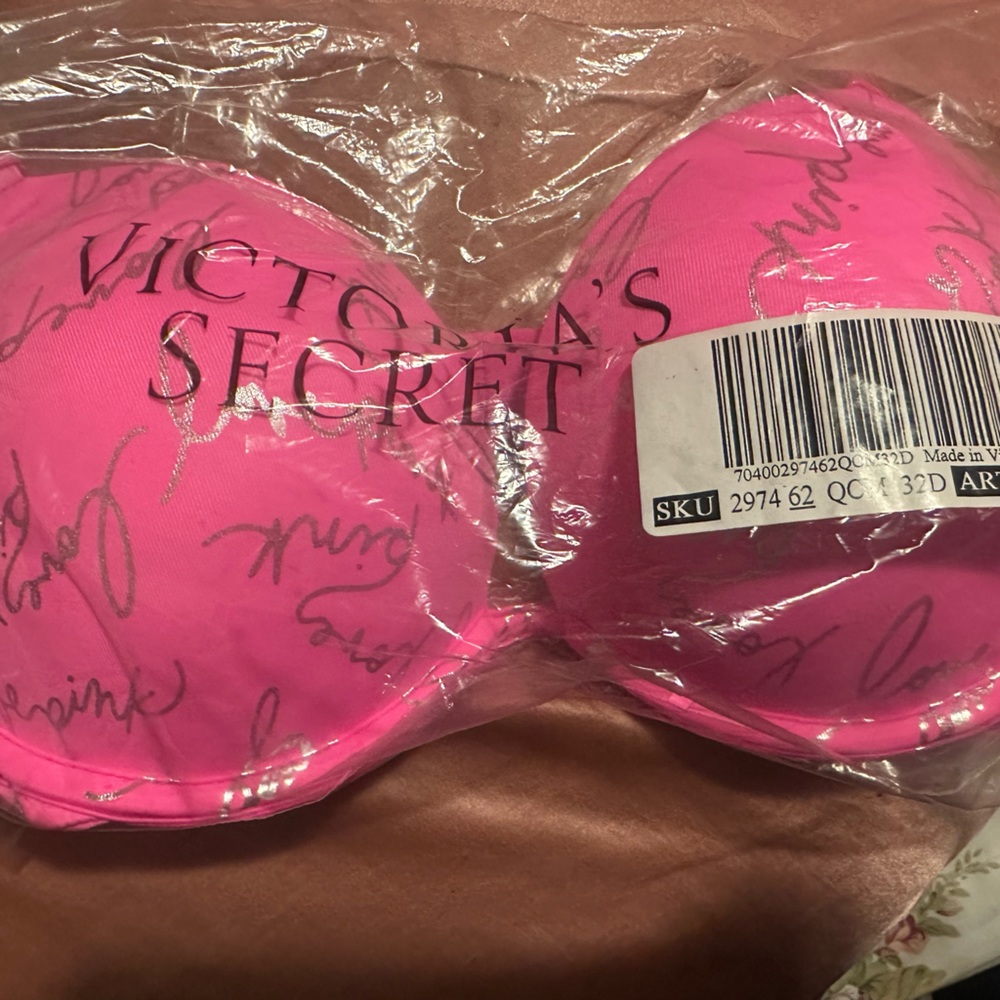 Brand new unopened Pink brand bra